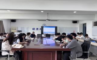 经济与管理学院（商学院）举行2025-2026（二）研究生座谈会